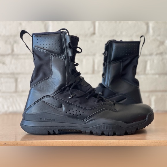 Nike SFB Special Field 2 8" Tactical Black Military Boots AO7507-001 Men Size 14 - Picture 2 of 10